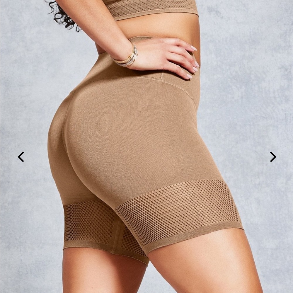 Eniko Hart Fabletics Set